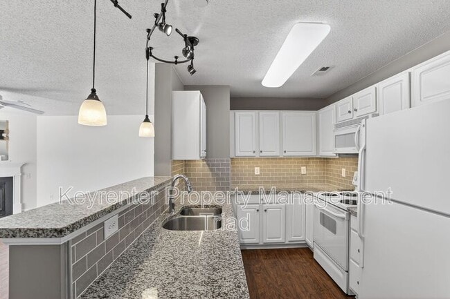 Foto del edificio - 4280 Cedarcroft Ct