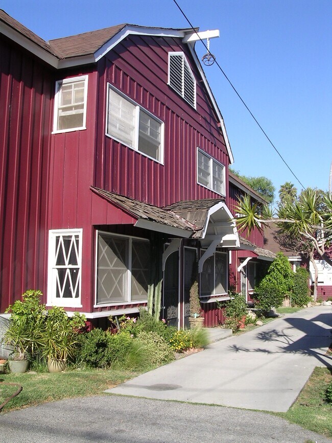 Edificio de apartamentos (4 unidades) - 4111 Wade St