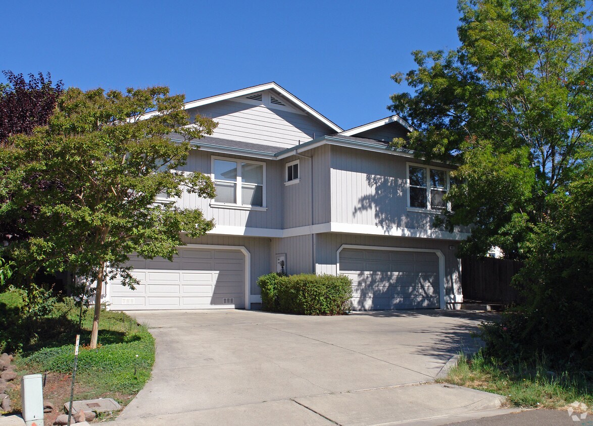 460462 Flynn St, Sebastopol, CA 95472 Apartments in Sebastopol, CA