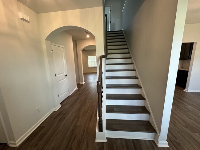 Foto del edificio - 74 Gracyn Ln