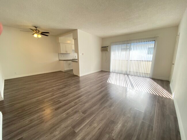 Foto del edificio - 3326 Keystone Ave