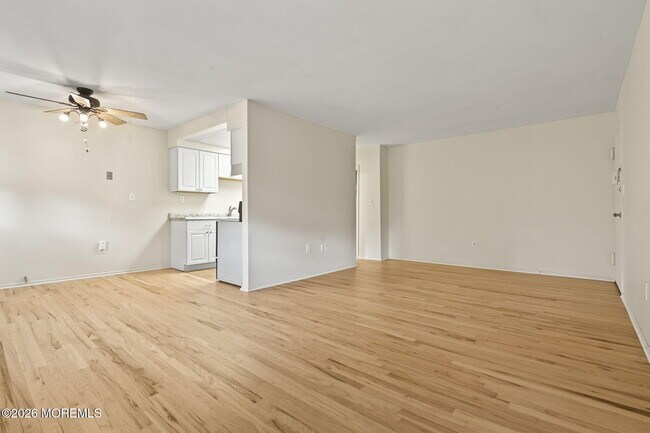 Building Photo - 63 Stonehurst Blvd
