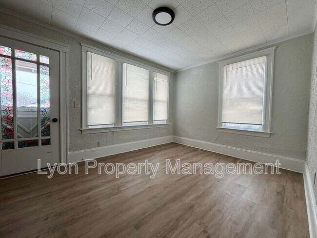 Foto del edificio - 30 Cote Ave