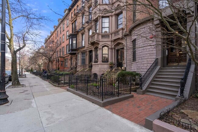 Foto del edificio - 167 Beacon St