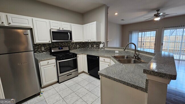 Foto del edificio - 1999 Hailston Dr NW