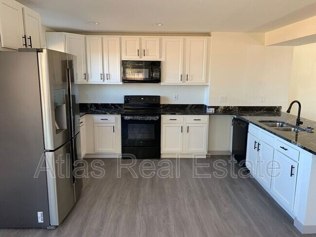 Foto del edificio - 6629 W Portland Ave
