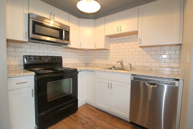 Photo - 1374 Bradley Drive Apartment