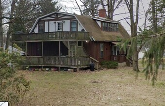 232 Strouse Ave