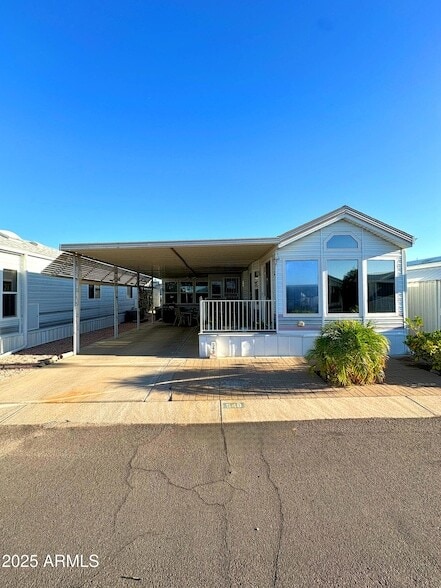 Building Photo - 8700 E University Dr
