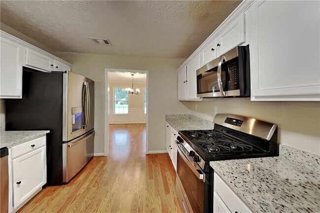 Building Photo - 7435 Calm Springs Dr