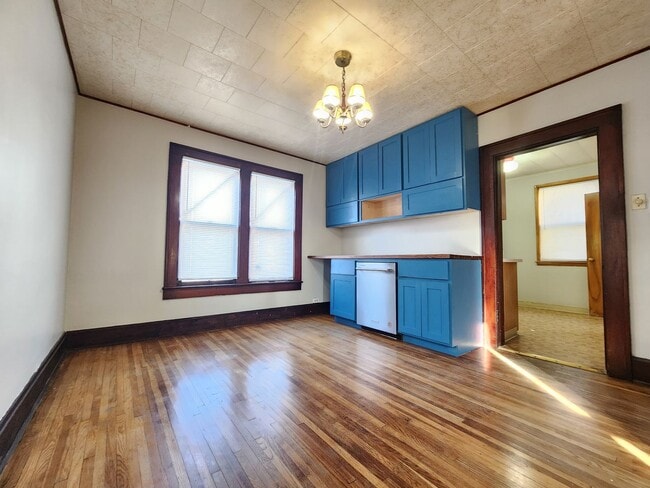 Building Photo - 183 N Wayne Ave