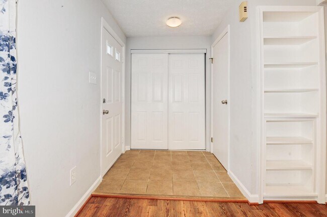 Building Photo - 7984 Tyson Oaks Cir