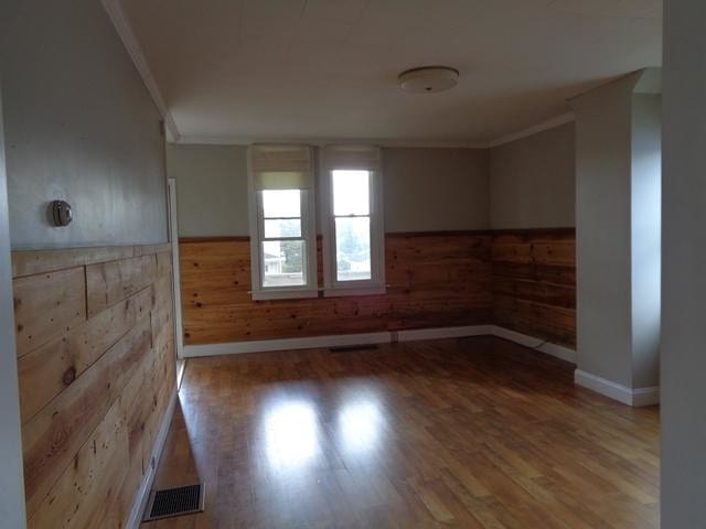 modern living room - 310 S State St