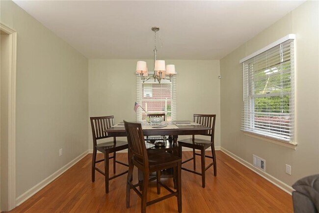 Foto del edificio - 891 Cherokee Trail