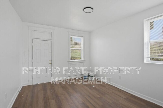 Foto del edificio - 3127 Clay Ave