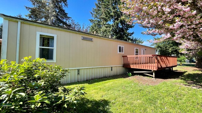 Building Photo - Cozy Open Layout 2BD/1BA Home~Fenced Yard~...