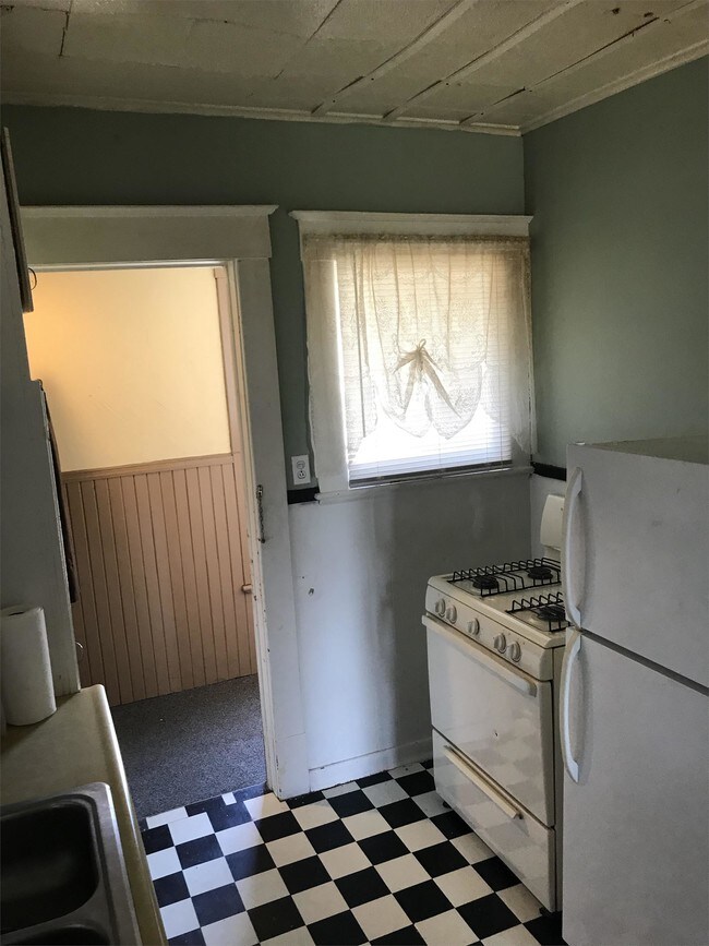 Foto del edificio - 401 Conewango Ave - 2