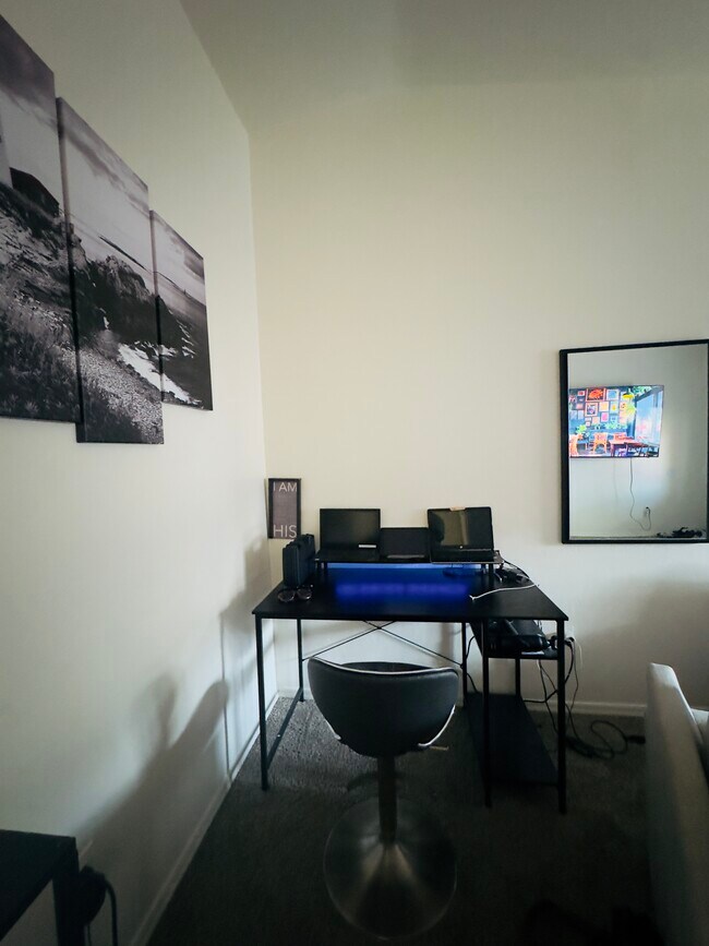 Foto del edificio - 8981 E Golf Links Rd