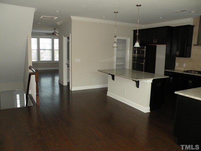 Building Photo - 525 Balsam Fir Dr
