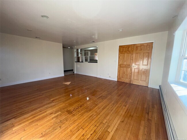 Foto del edificio - 603-127 127th St