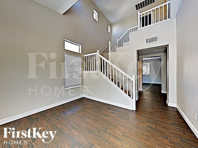 Building Photo - 4714 English Lavender Ave