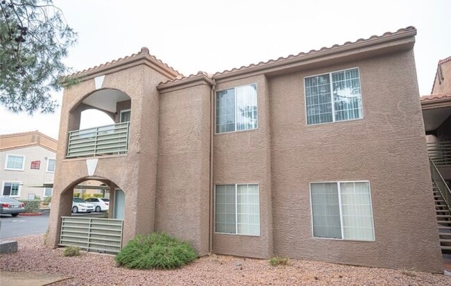 Building Photo - 2110 Sealion Dr