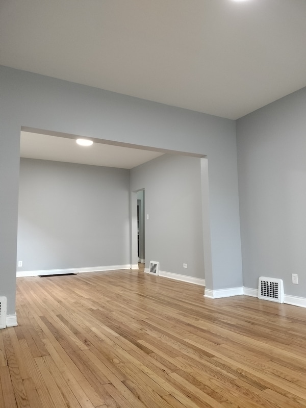 Foto del edificio - 1344 W 98th Pl