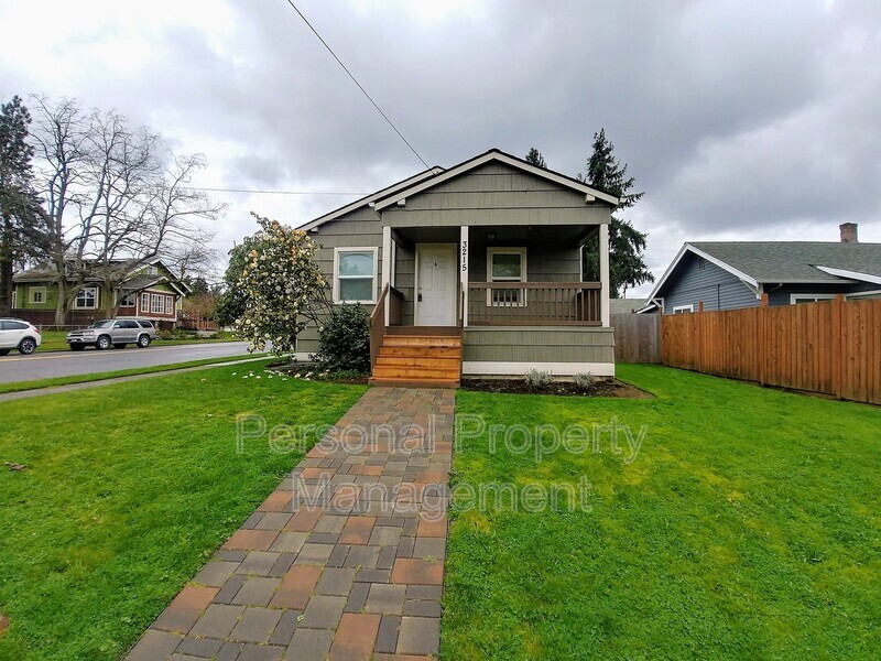 Primary Photo - 3215 Kauffman Ave.