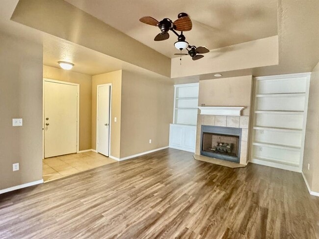 Building Photo - 421 Sterling Pointe Way