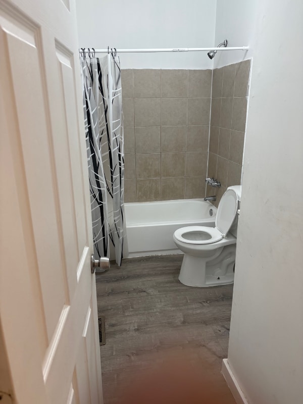 Building Photo - 2351 N Park Ave