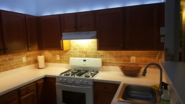 Foto del edificio - 3562 Morning Star Pl