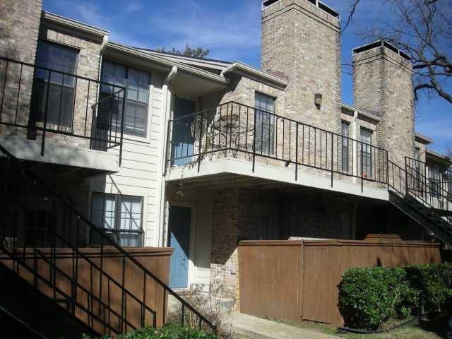Foto principal - UT PRE LEASE - 2 bed / 2 bath Condo, Walk ...