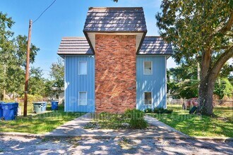 Building Photo - 1304 Suber St