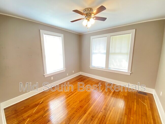 Building Photo - 934 N McNeil St