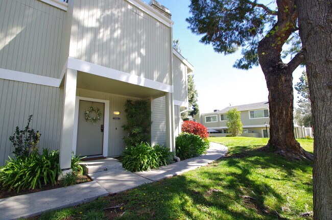 Foto del edificio - 22131 Burbank Blvd