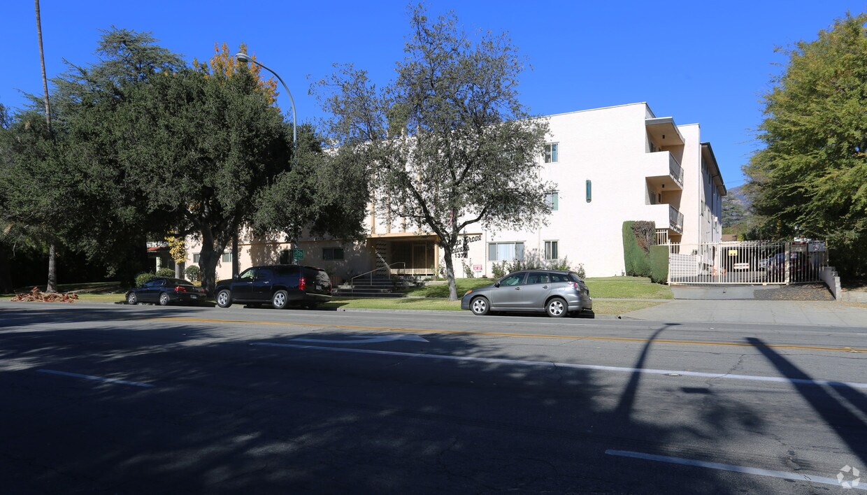 Foto principal - Orange Grove Towers