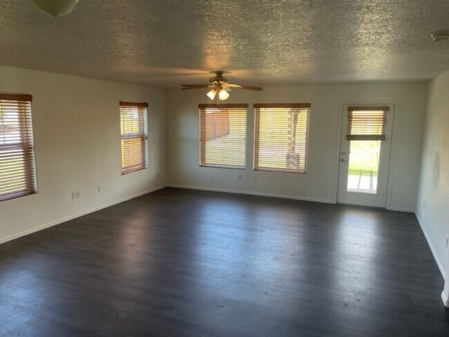 Foto del edificio - Corner Lot House in Bayfield 3bd/2ba