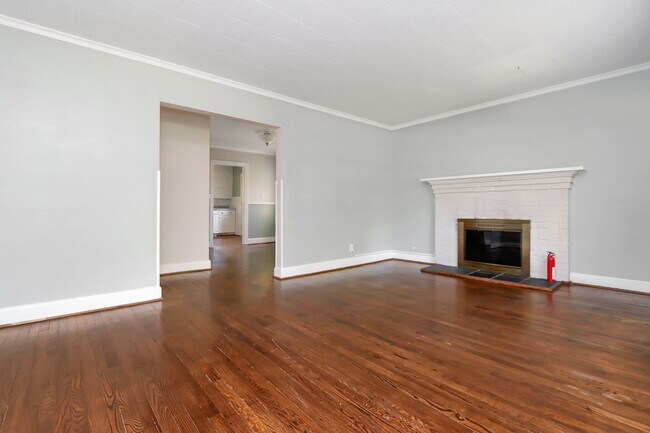 Building Photo - 5 Oakland Drive Newport News VA
