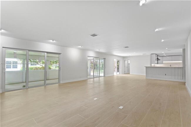 Building Photo - 809 Cypress Blvd