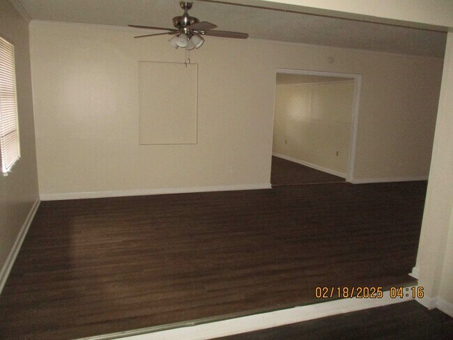 Foto del edificio - 280 Cypress Point Cir