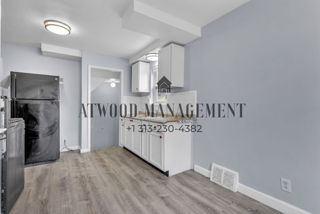 Building Photo - This beautifully updated 3-bedroom, 1-bath single-family home is ready for move-in!