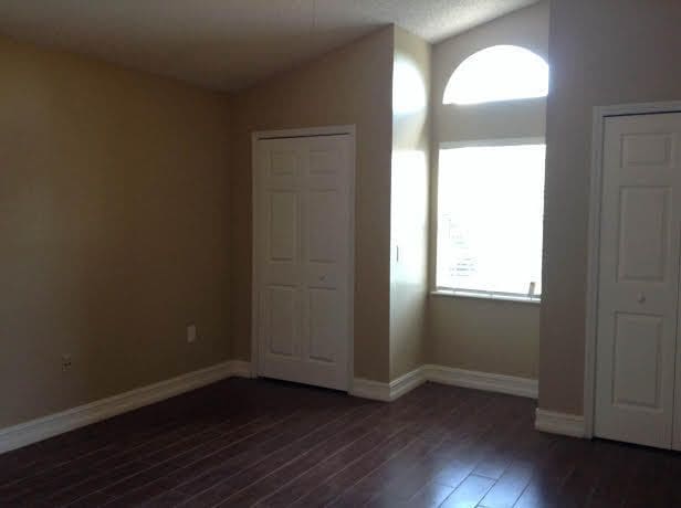 Foto del edificio - 8215 Golden Chickasaw Cir