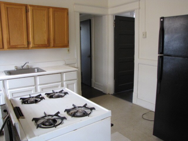 kitchen - 41 N Manning Blvd