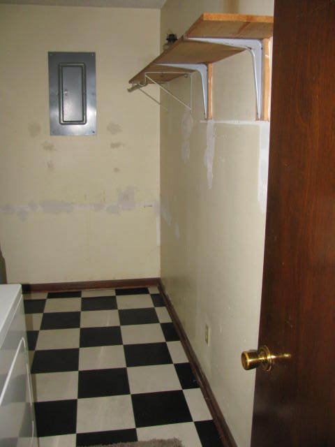 Building Photo - 2202 Mustang St
