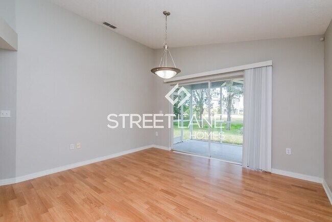 Building Photo - REDUCED! - Now offering $500 off first ful...