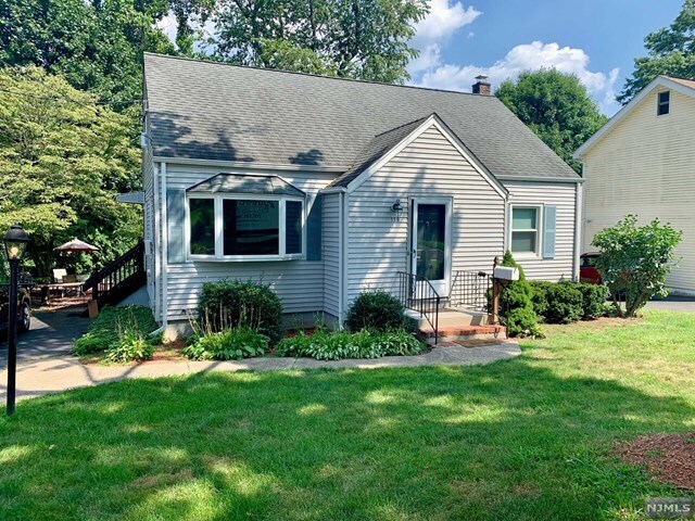 Foto principal - 119 Somerville Rd