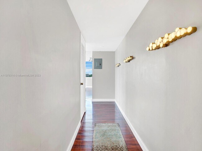 Foto del edificio - 18011 Biscayne Blvd