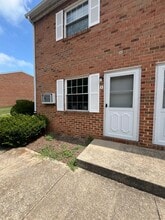 Building Photo - 191 Rockingham Dr