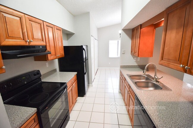 Building Photo - 10626 Hearthstone Dr