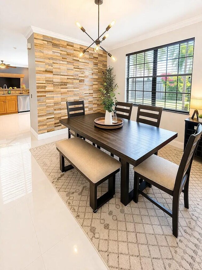 Building Photo - 131 Cameron Ct